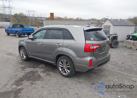 2015 Kia Sorento Limited V6 из США, поврежденный, VIN 5XYKWDA75FG640749